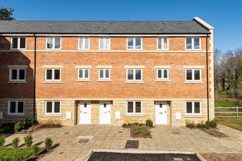 Property photo 1 of 23 Externals_3.Jpg