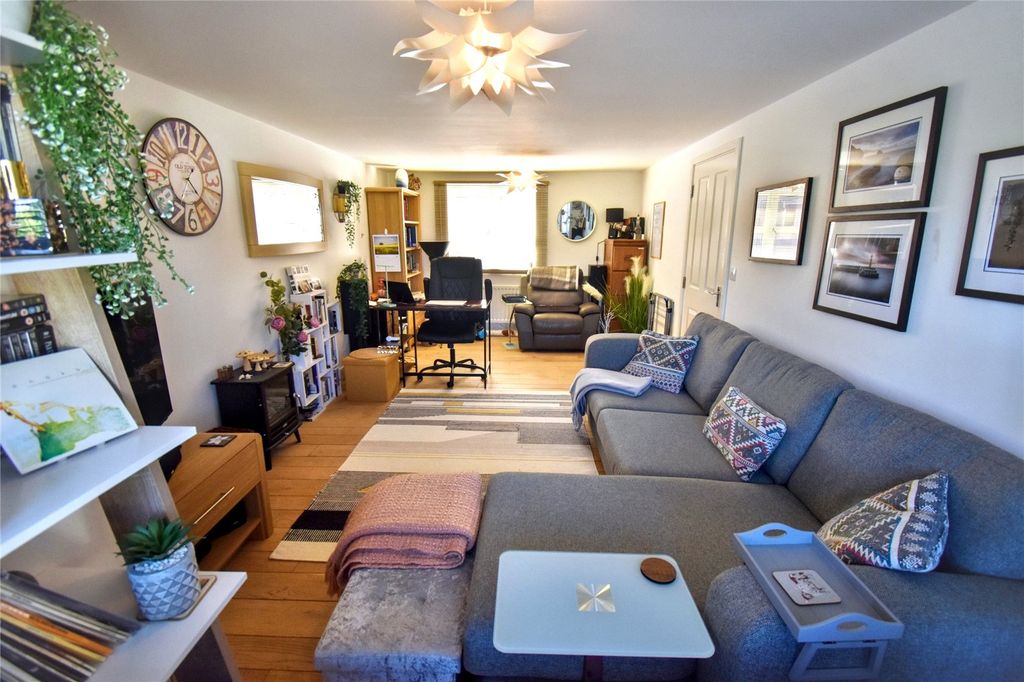 Property photo 2 of 10 Picture No. 05