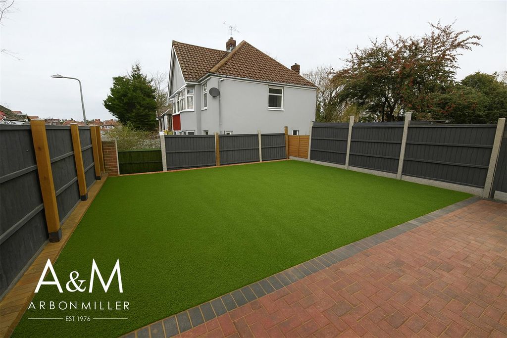 Property photo 3 of 9 14.Jpg