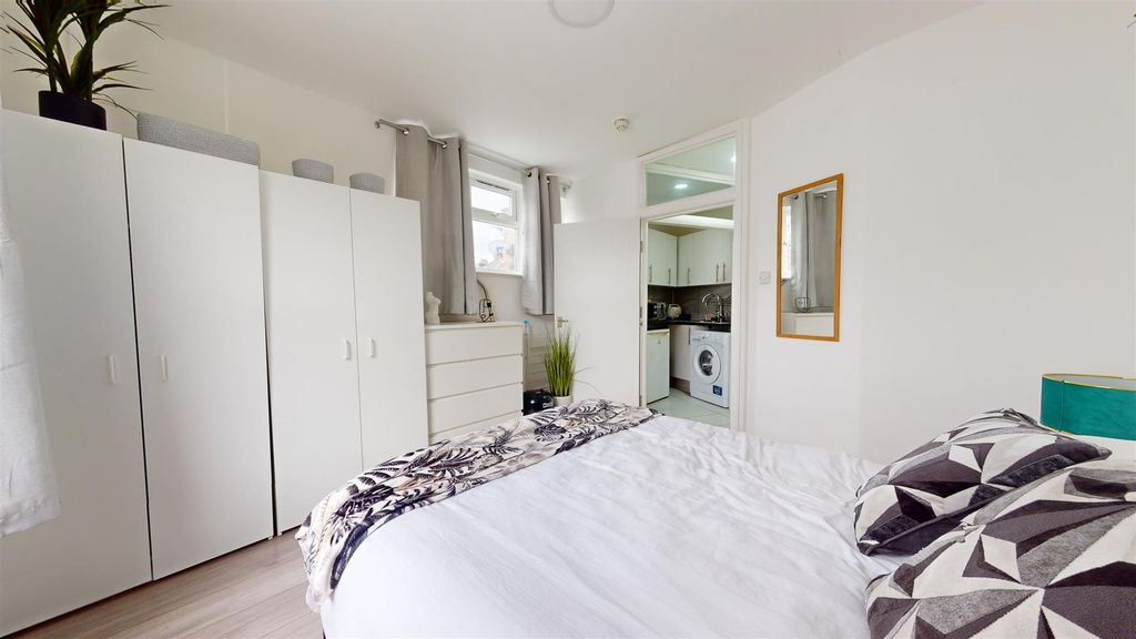 Property photo 2 of 7 Harrow-Road-11152023_105413.Jpg