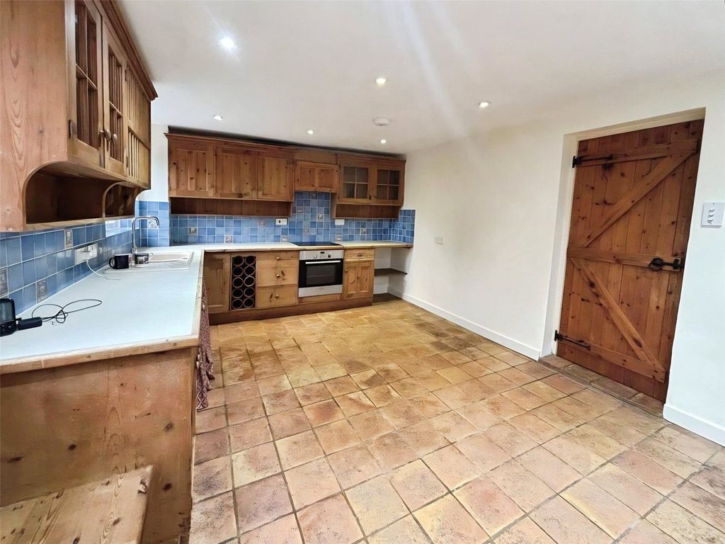 Property photo 3 of 19 Picture No. 14