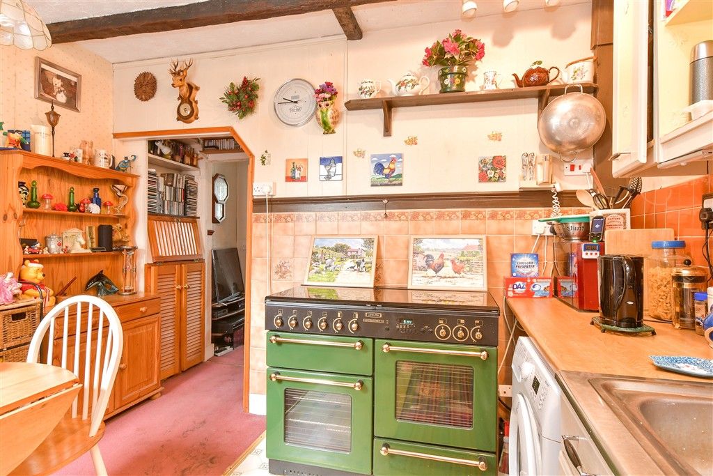 Property photo 2 of 12 Kitchen