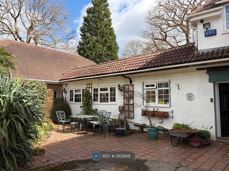 Property photo 2 of 35