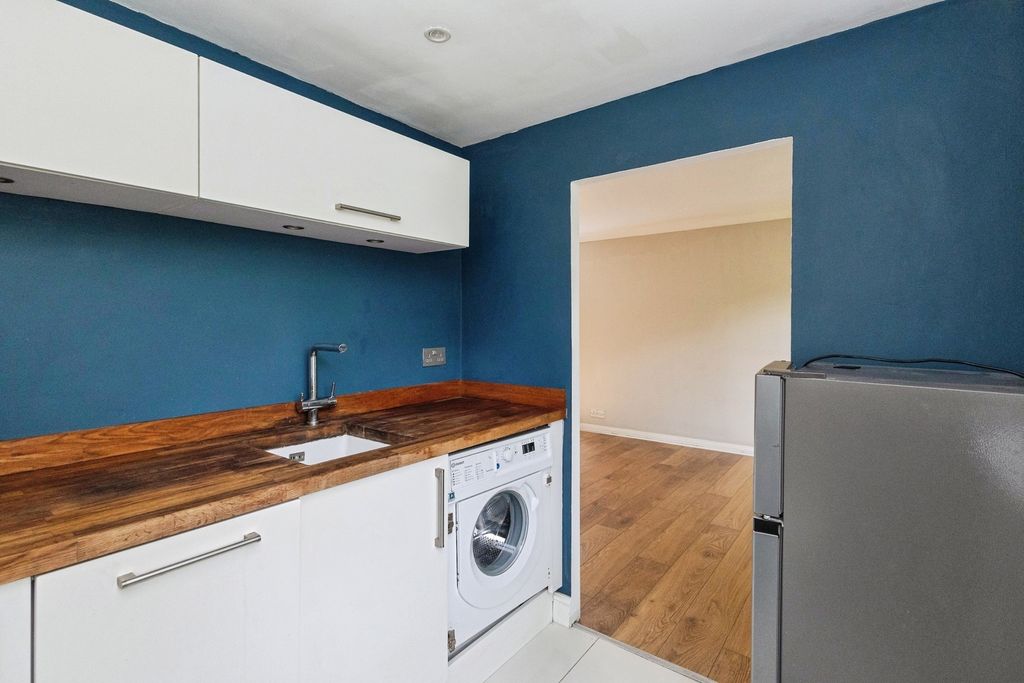 Property photo 3 of 14 Pbox-Img.Jpg