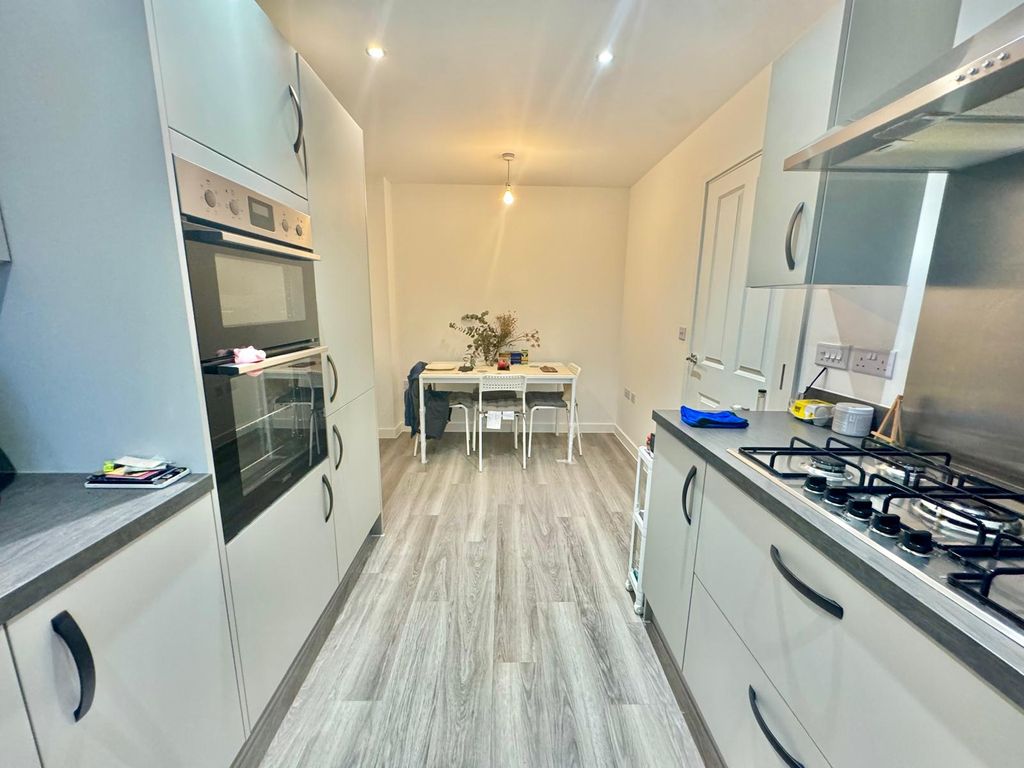 Property photo 2 of 22 Image