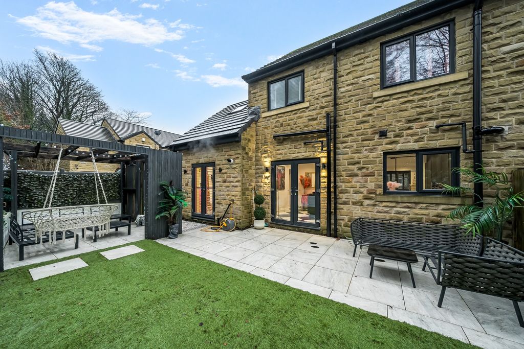 Property photo 1 of 15 1-6979514E45Ab4-1404823-20-6978c19B0B541-1 (1)