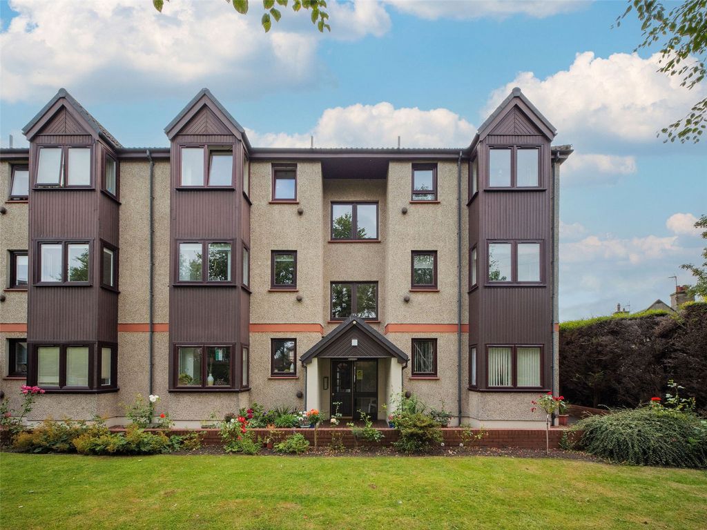 Property photo 1 of 24 Picture No. 37