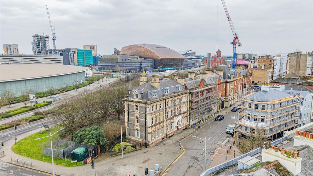 Property photo 1 of 14 Pascoe House Drone-1.Jpg