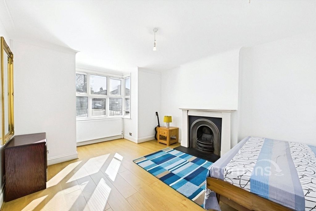 Property photo 3 of 14 Picture No. 14