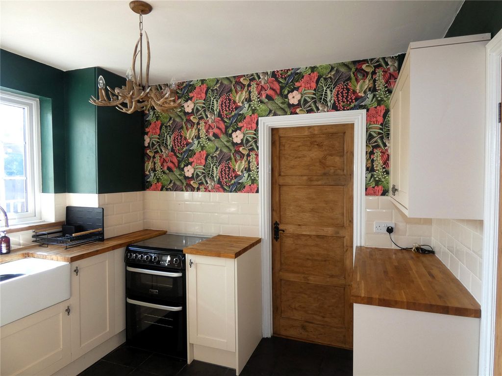 Property photo 2 of 19 Picture No. 02