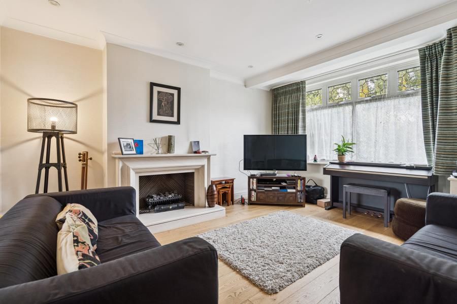 Property photo 2 of 12