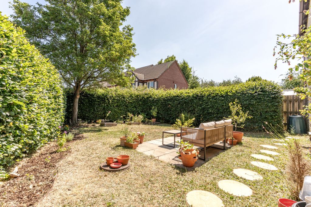 Property photo 2 of 15 A7402448-14