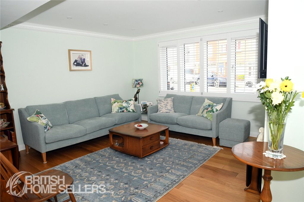 Property photo 3 of 20 Picture No. 17