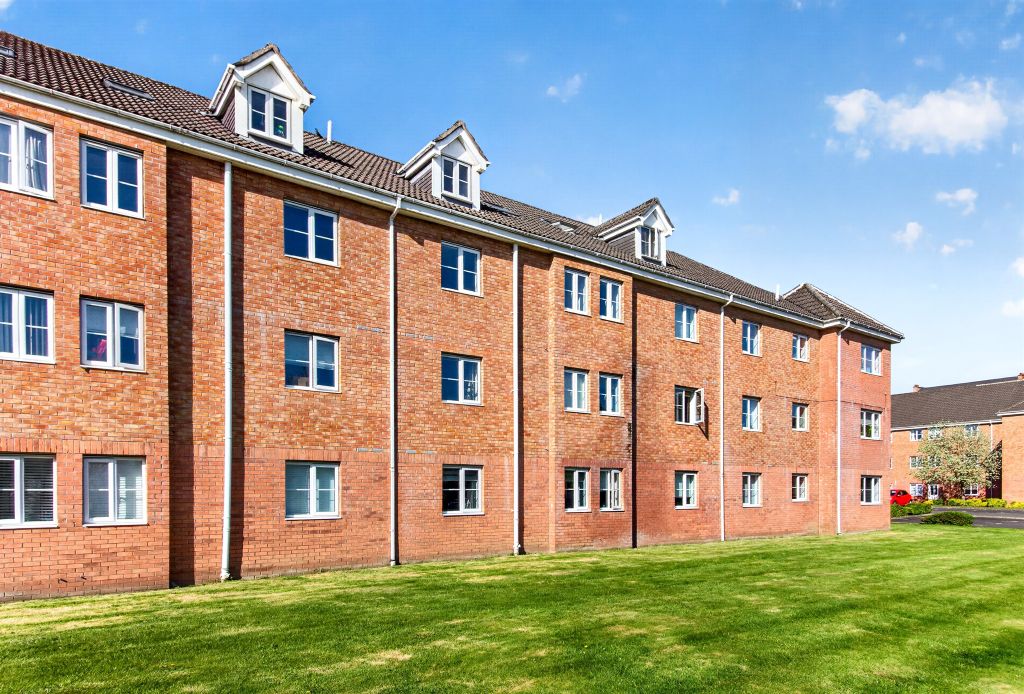 Property photo 2 of 17