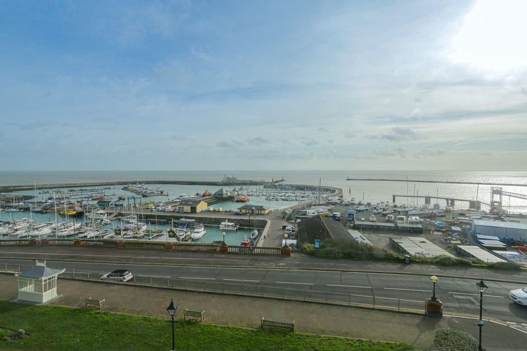 Additional image 4 of 6 bed terraced house for saleNelson Crescent, Ramsgate CT11