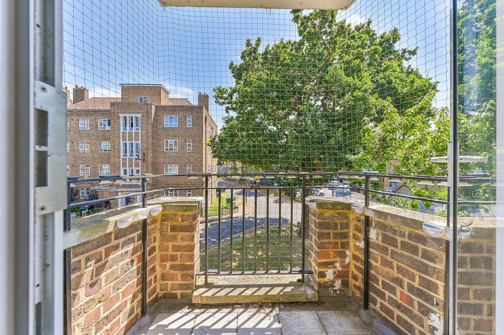 Property photo 3 of 7