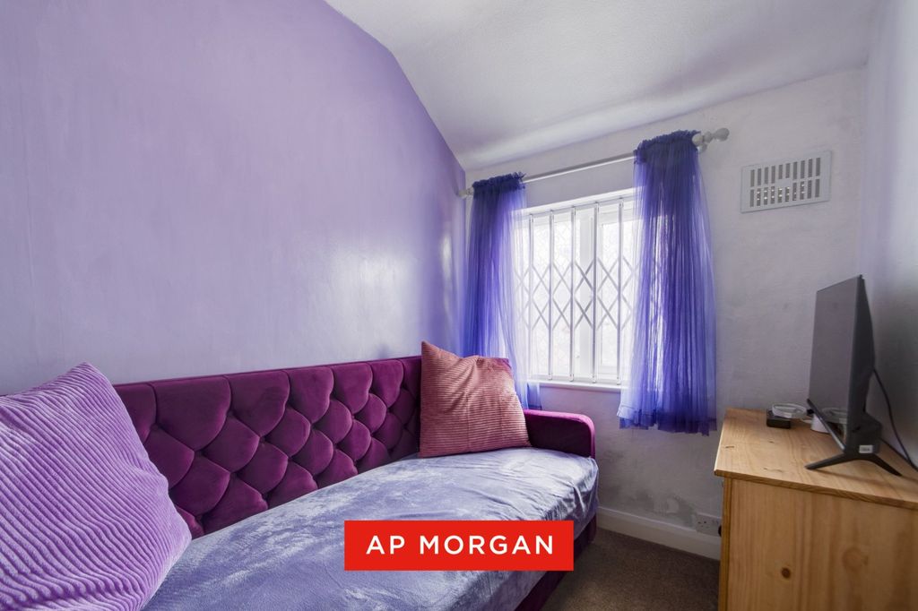 Property photo 2 of 15 Picture No. 01