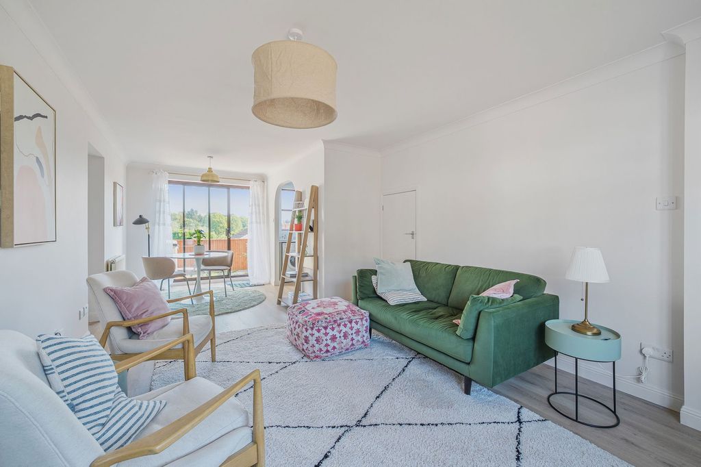 Property photo 3 of 15