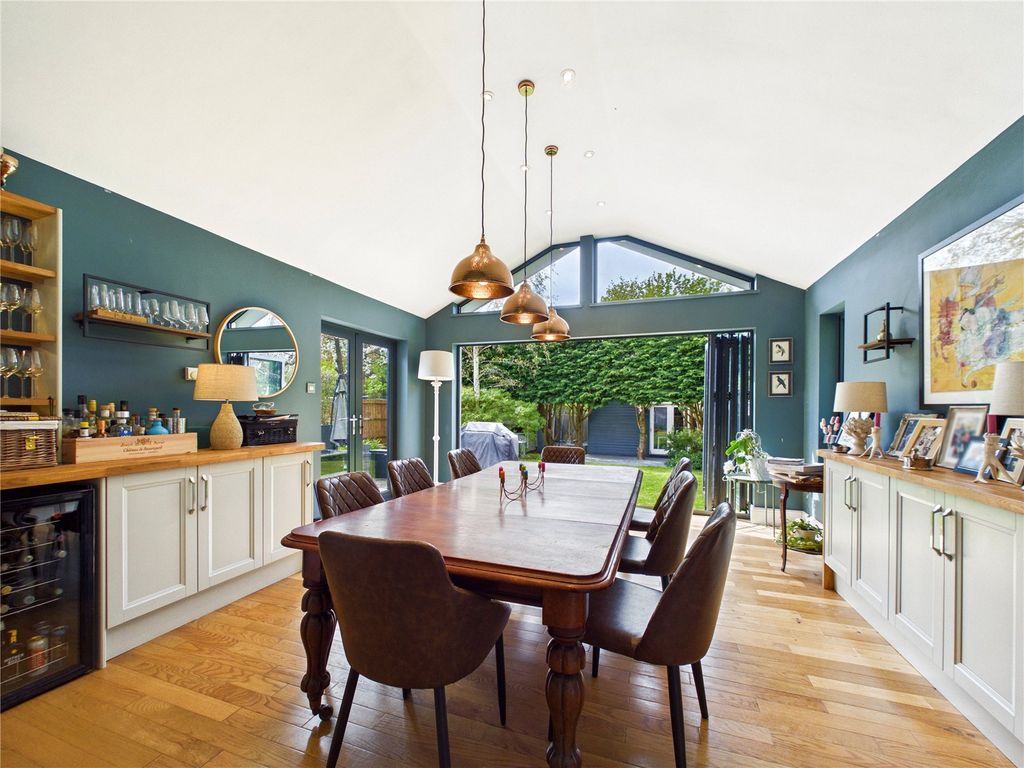 Property photo 3 of 25 Picture No. 11