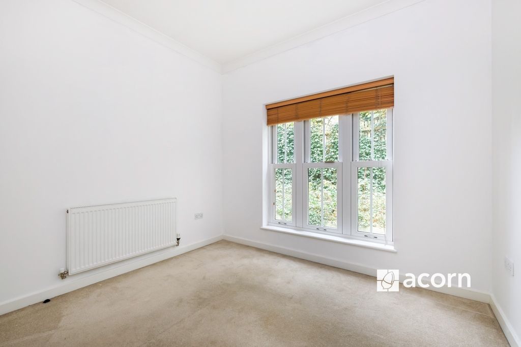 Property photo 2 of 10 Bc28A976-Cdbb-F01...