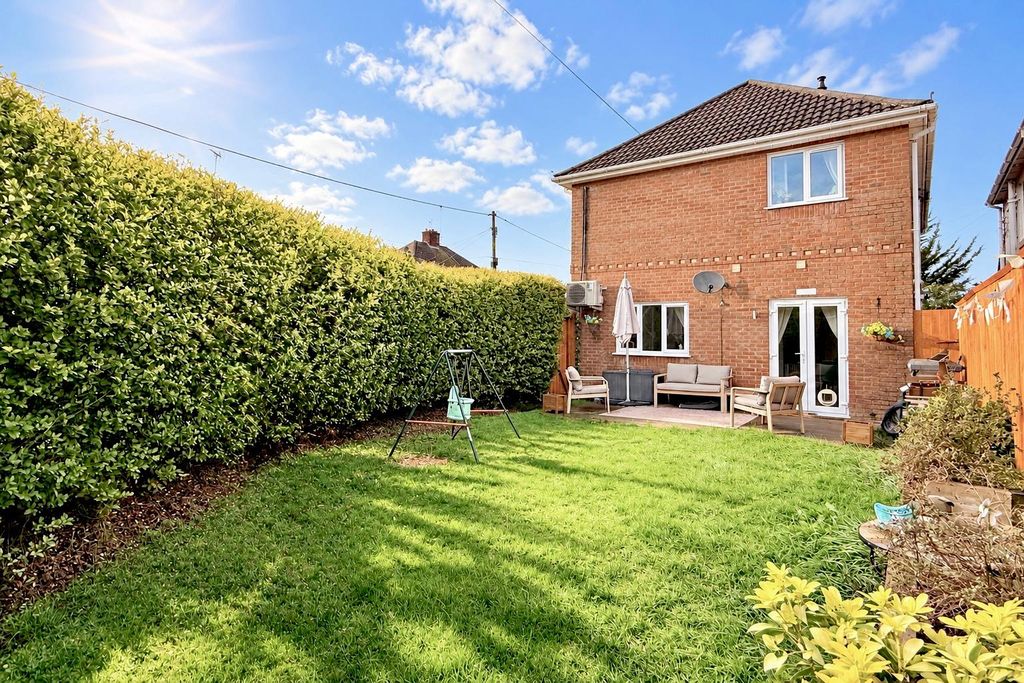 Property photo 2 of 18 Fairlie Park Photos 16
