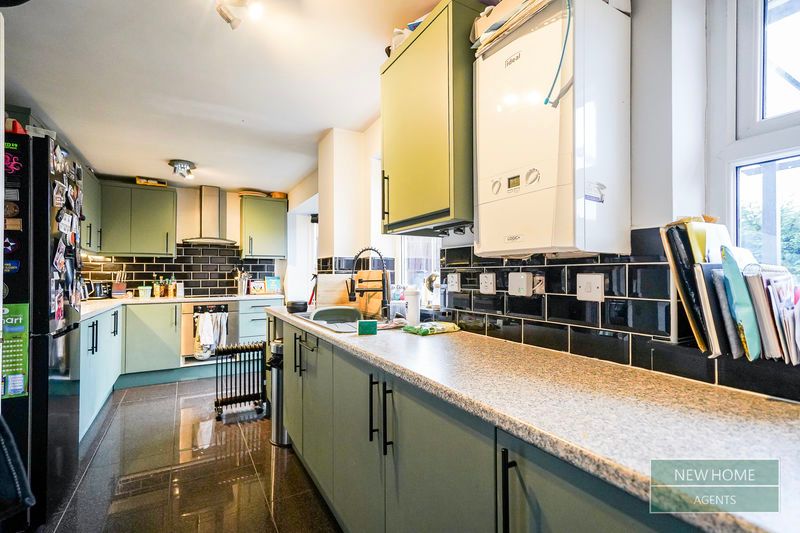 Property photo 2 of 16 Photo 8