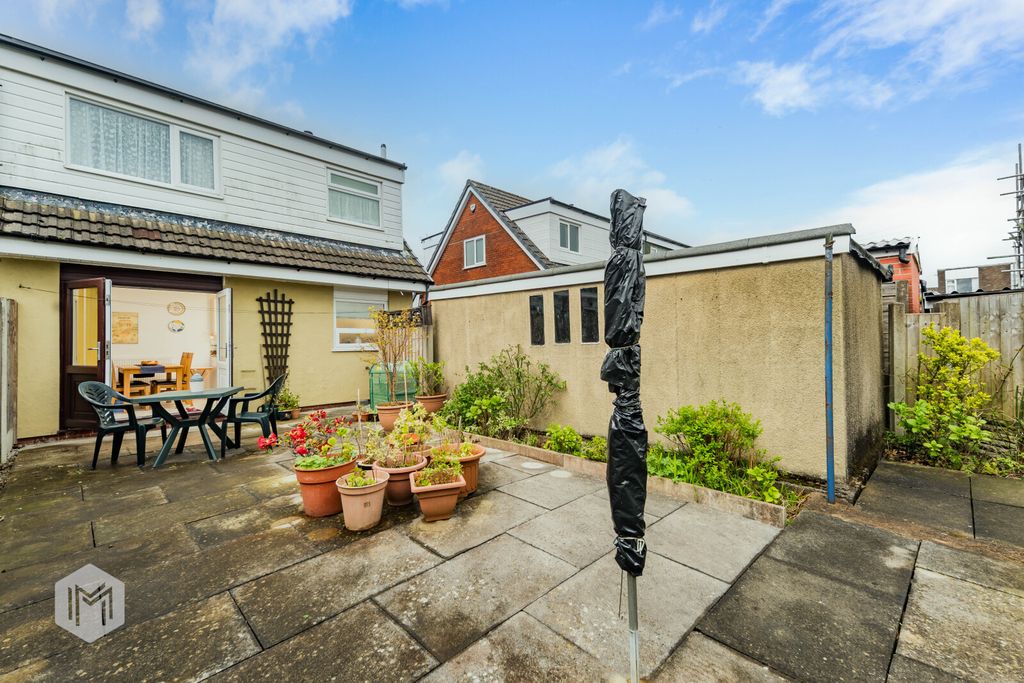 Property photo 3 of 17 Picture No. 09