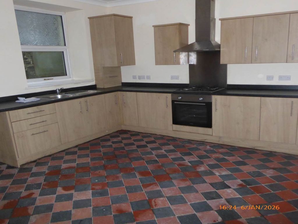 Property photo 2 of 9 P1100598