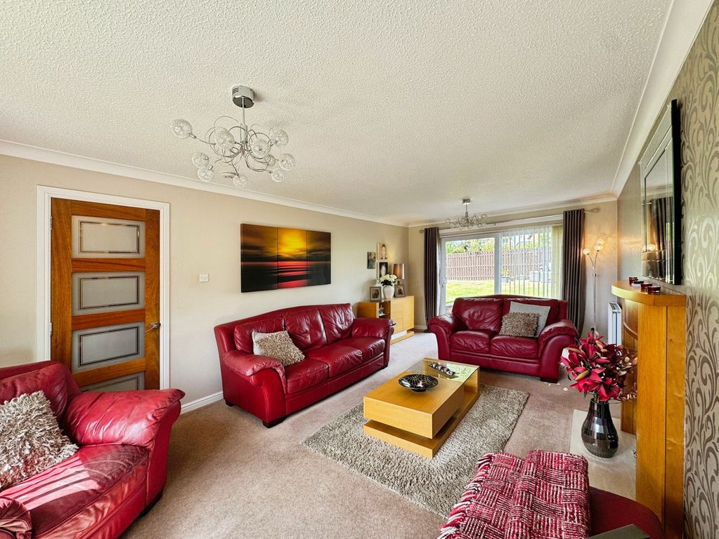 Property photo 2 of 34