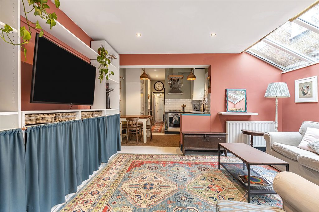 Property photo 2 of 11 Picture No. 62