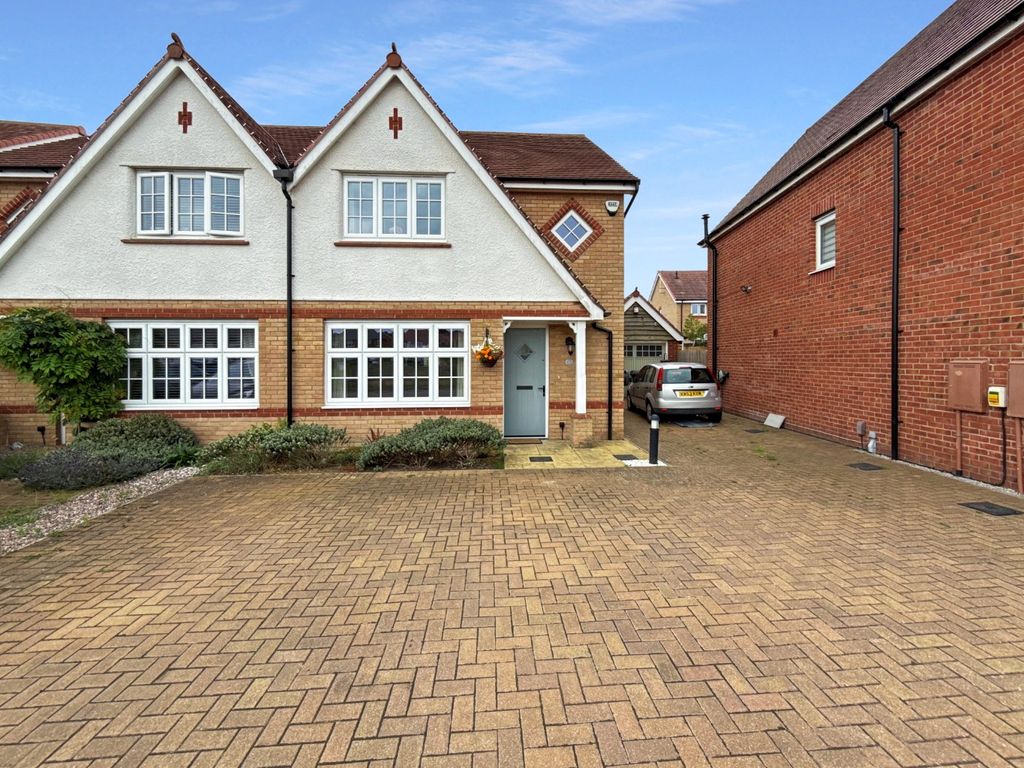 Property photo 1 of 14 4390952