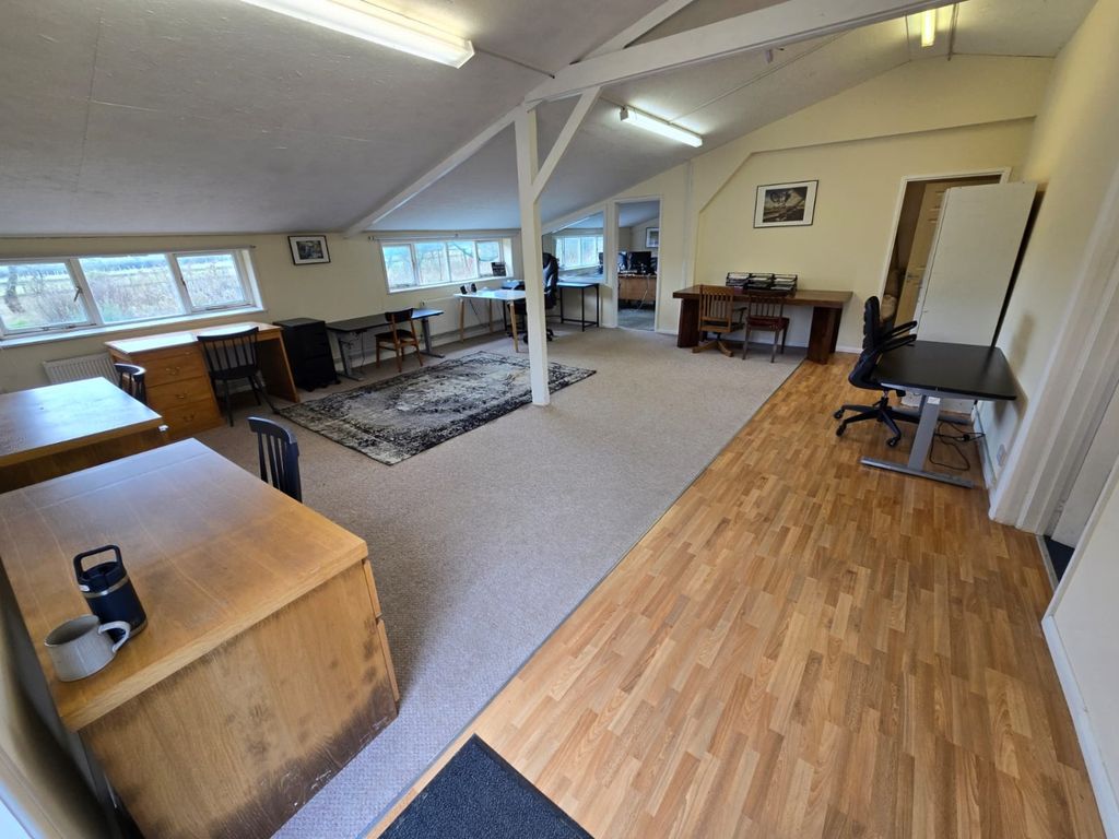 Property photo 2 of 7 Img-20250326-Wa0057