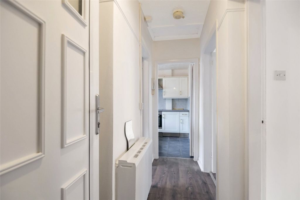 Property photo 3 of 20 Picture No. 02