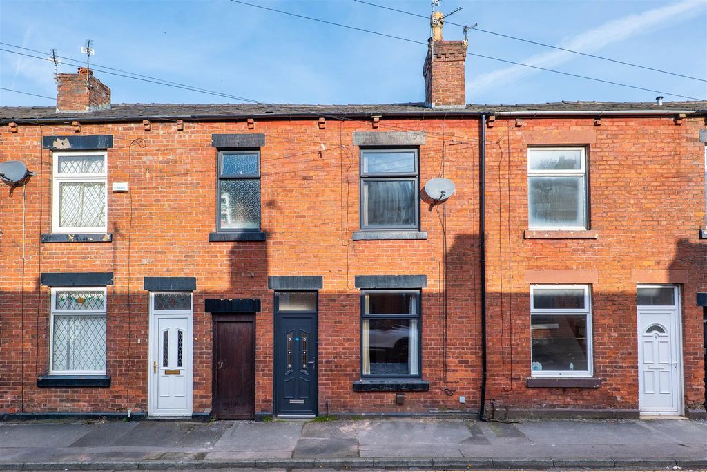 Property photo 1 of 19 Front External