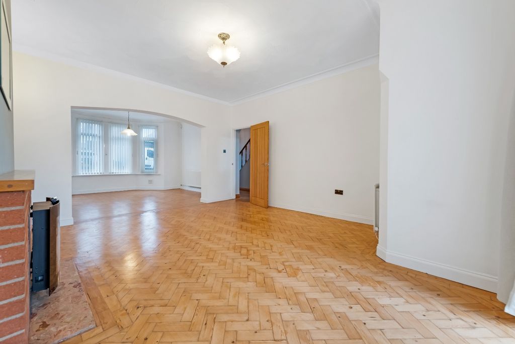 Property photo 3 of 32 4659515