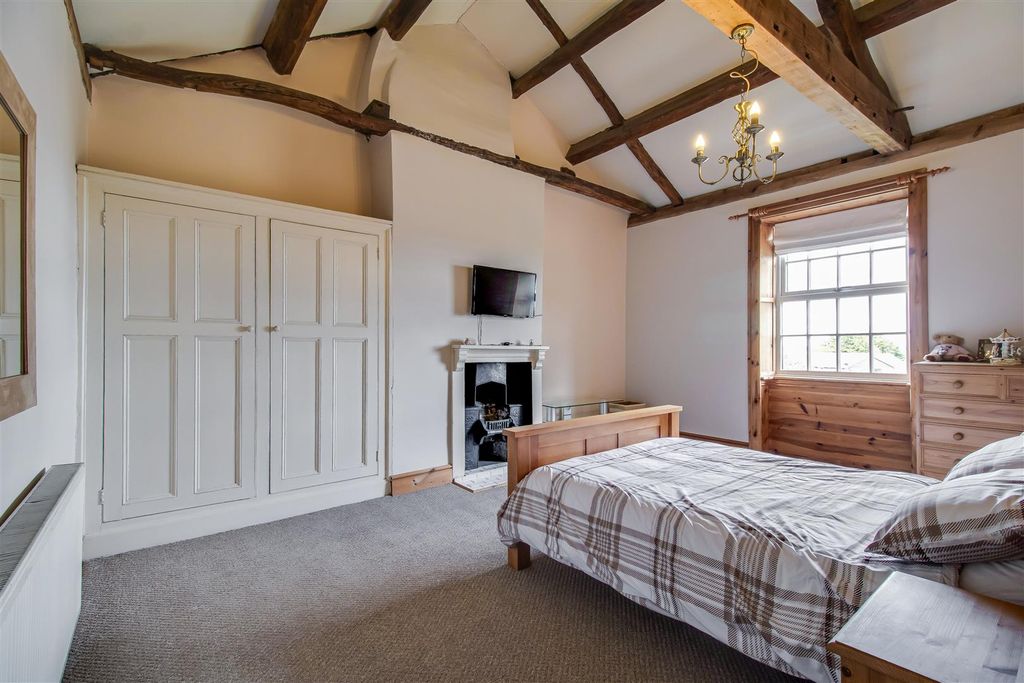 Property photo 2 of 22 Bedroom Three