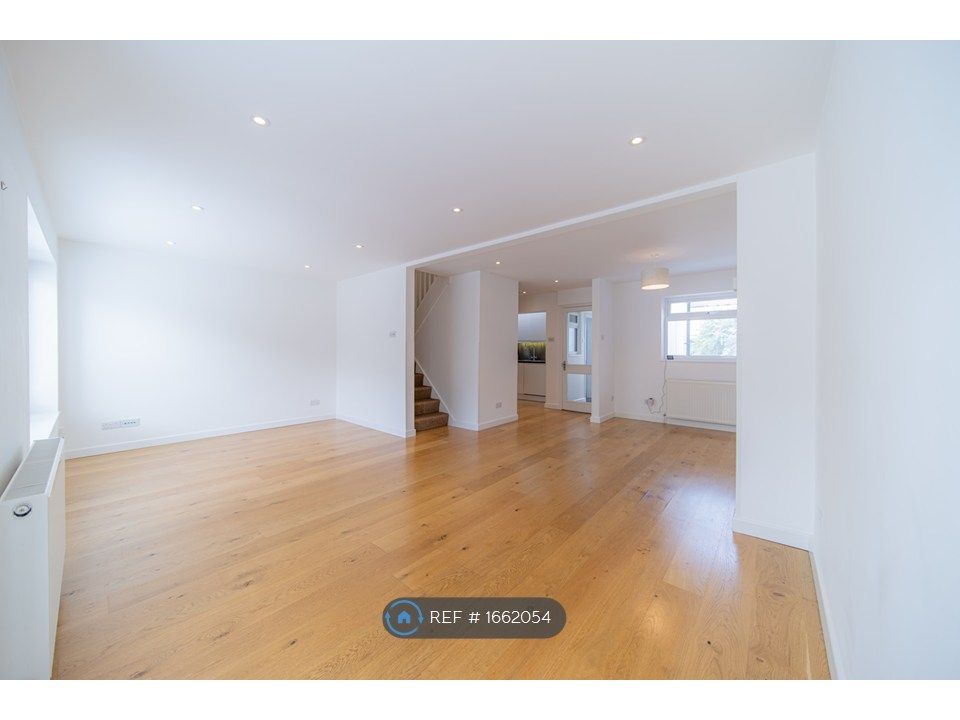 Property photo 3 of 11 Open Plan Living/Dining Room