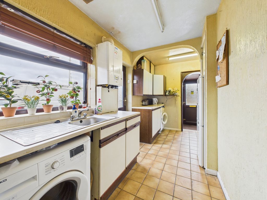 Property photo 2 of 11 Photo 8