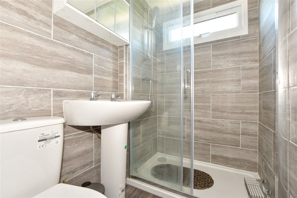 Property photo 3 of 14 Shower Room