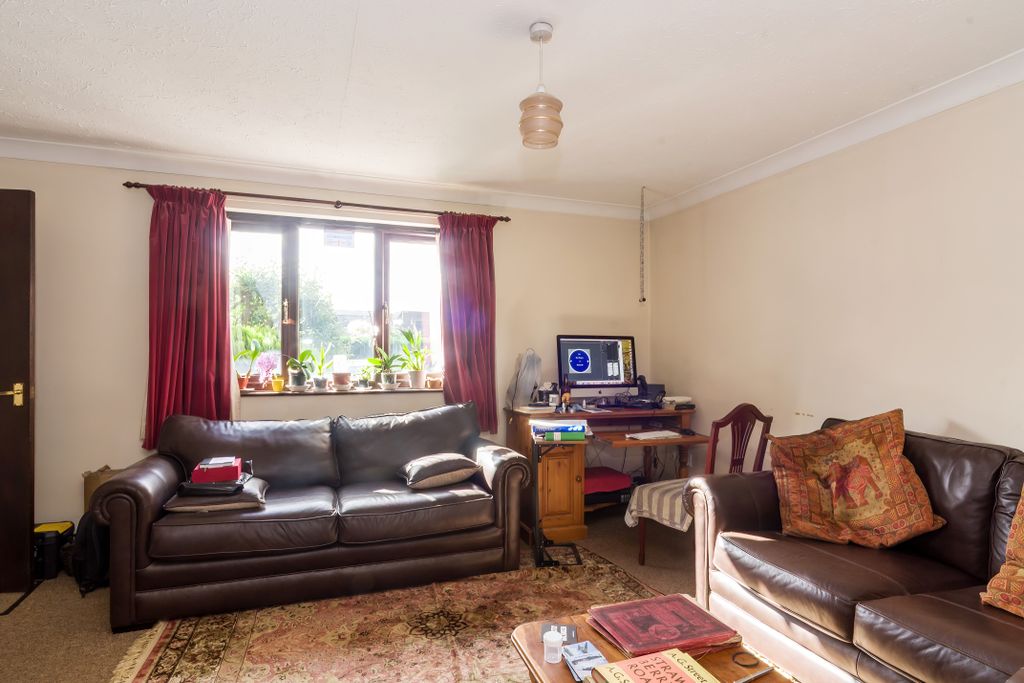 Property photo 3 of 17