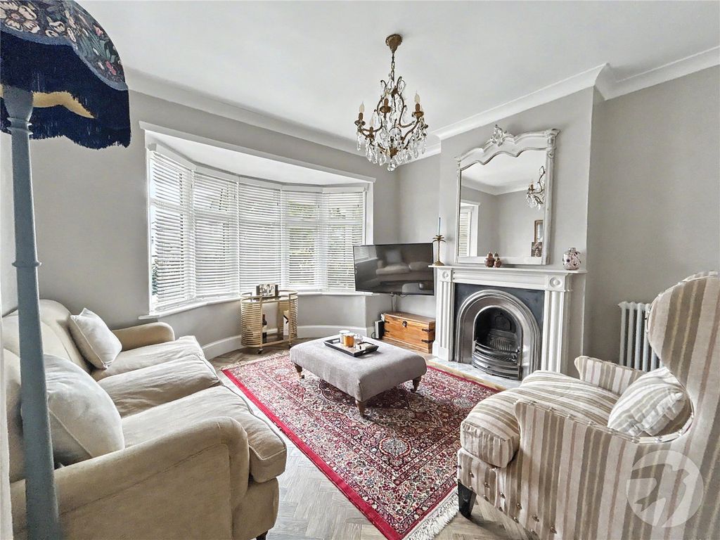 Property photo 2 of 39 Picture No. 28