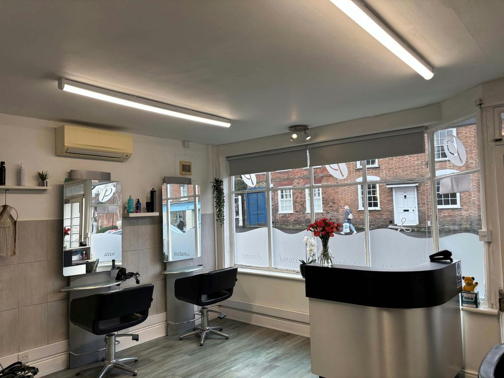 Property photo 2 of 2 Int 1.Jpg