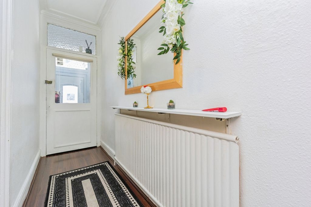 Property photo 2 of 24 Pbox-Img.Jpg