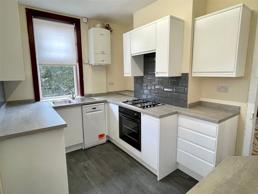 Property photo 2 of 20 Picture No. 25