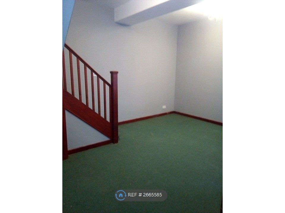 Property photo 1 of 7 Front Room