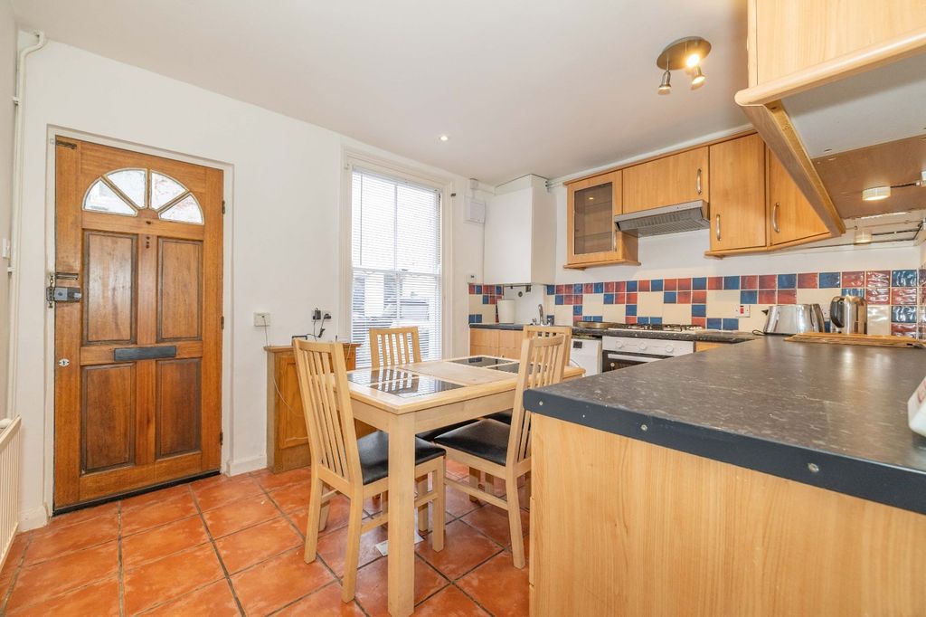 Property photo 3 of 9 Picture 3