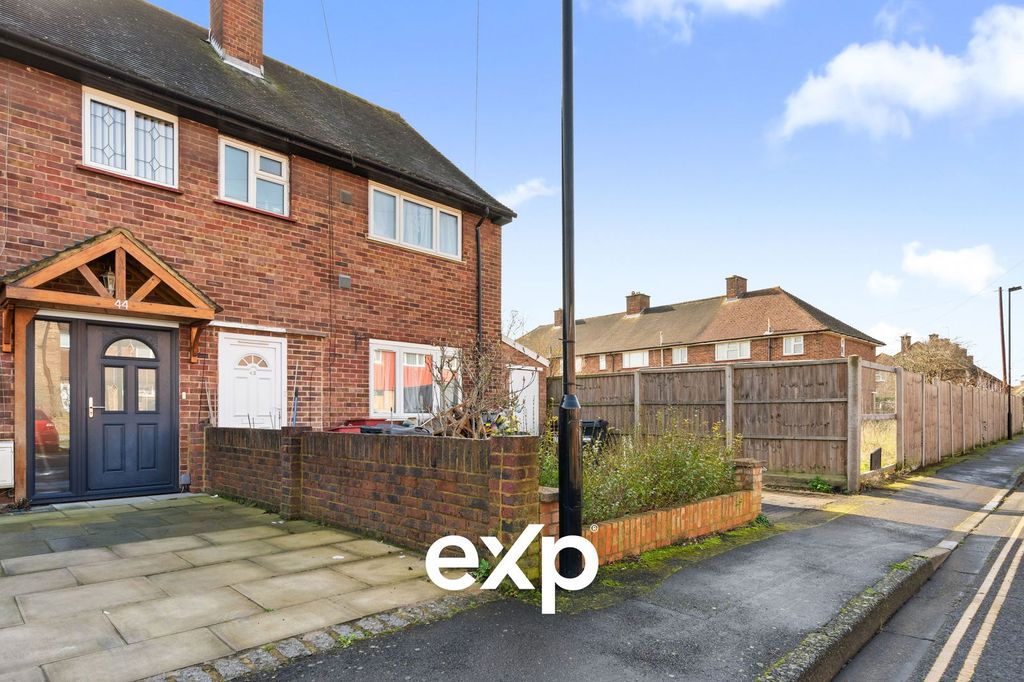 Property photo 1 of 9