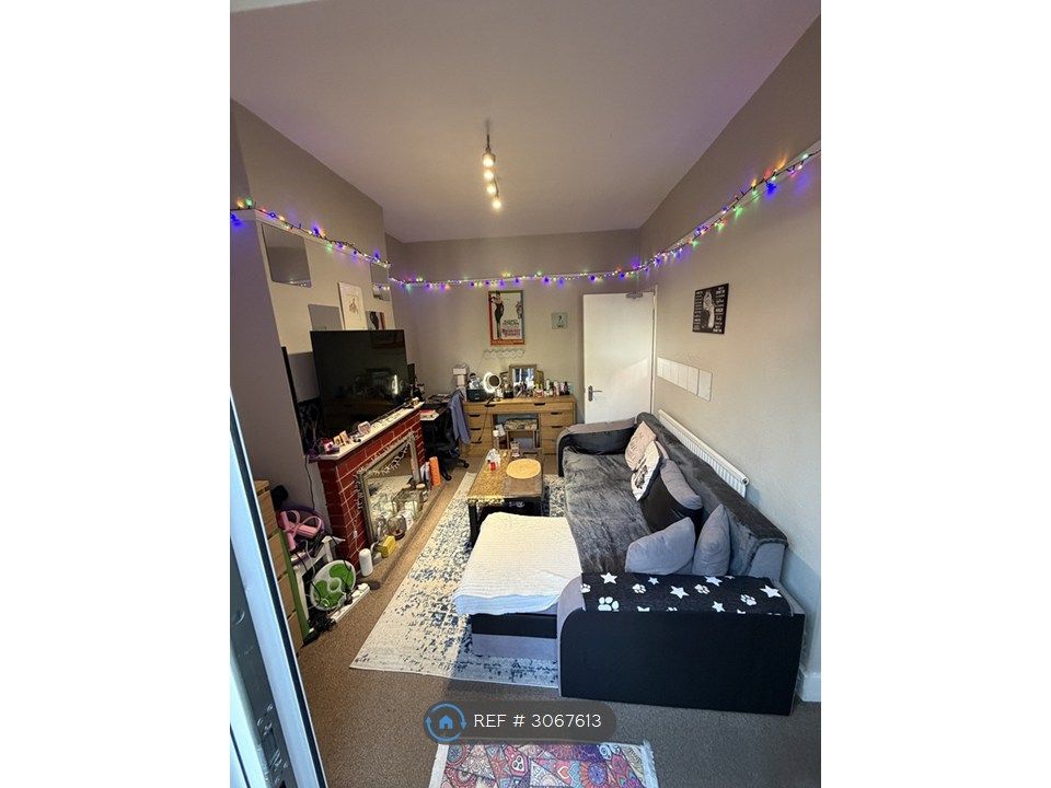 Property photo 3 of 5