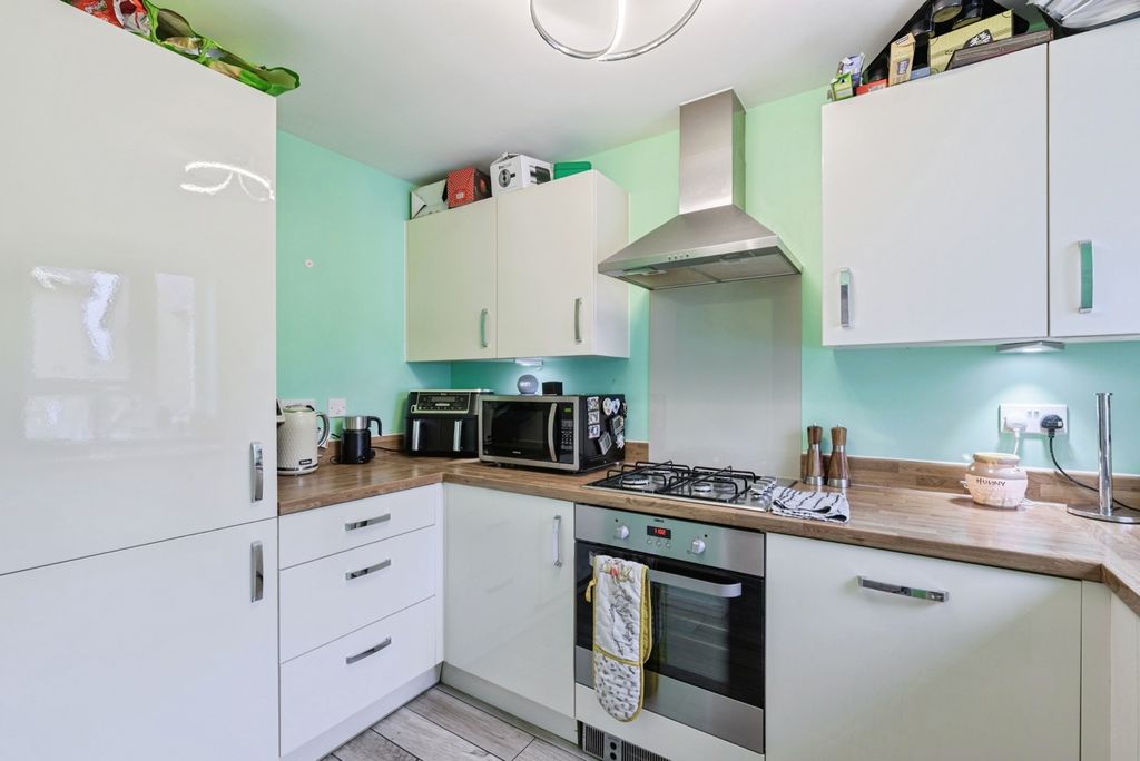 Property photo 2 of 12 Pbox-Img.Jpg