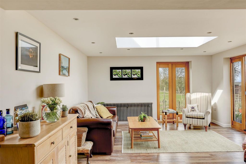 Property photo 3 of 35 Sun Room